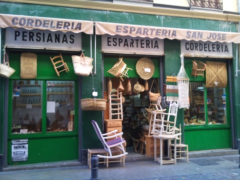 Tienda de "cosas" en Granada